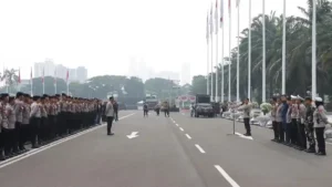 kawal-demo-hari-ini-polda-metro-jaya-terapkan-aksi-humanis